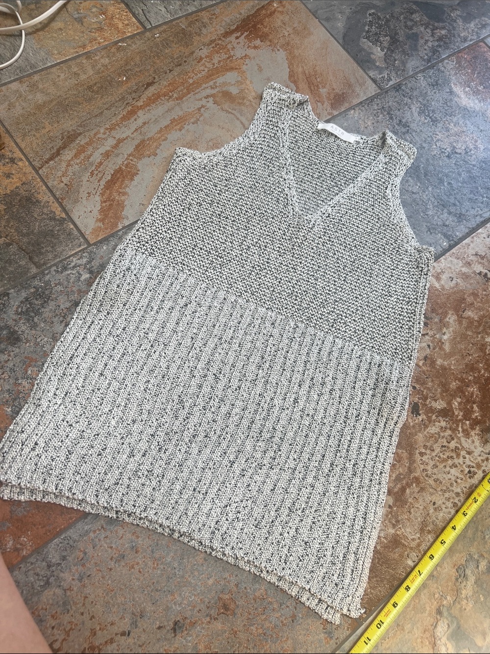 Astr Marled Gray and Cream V-Neck Knit Sleeveless Sweater - Picture 1 of 6